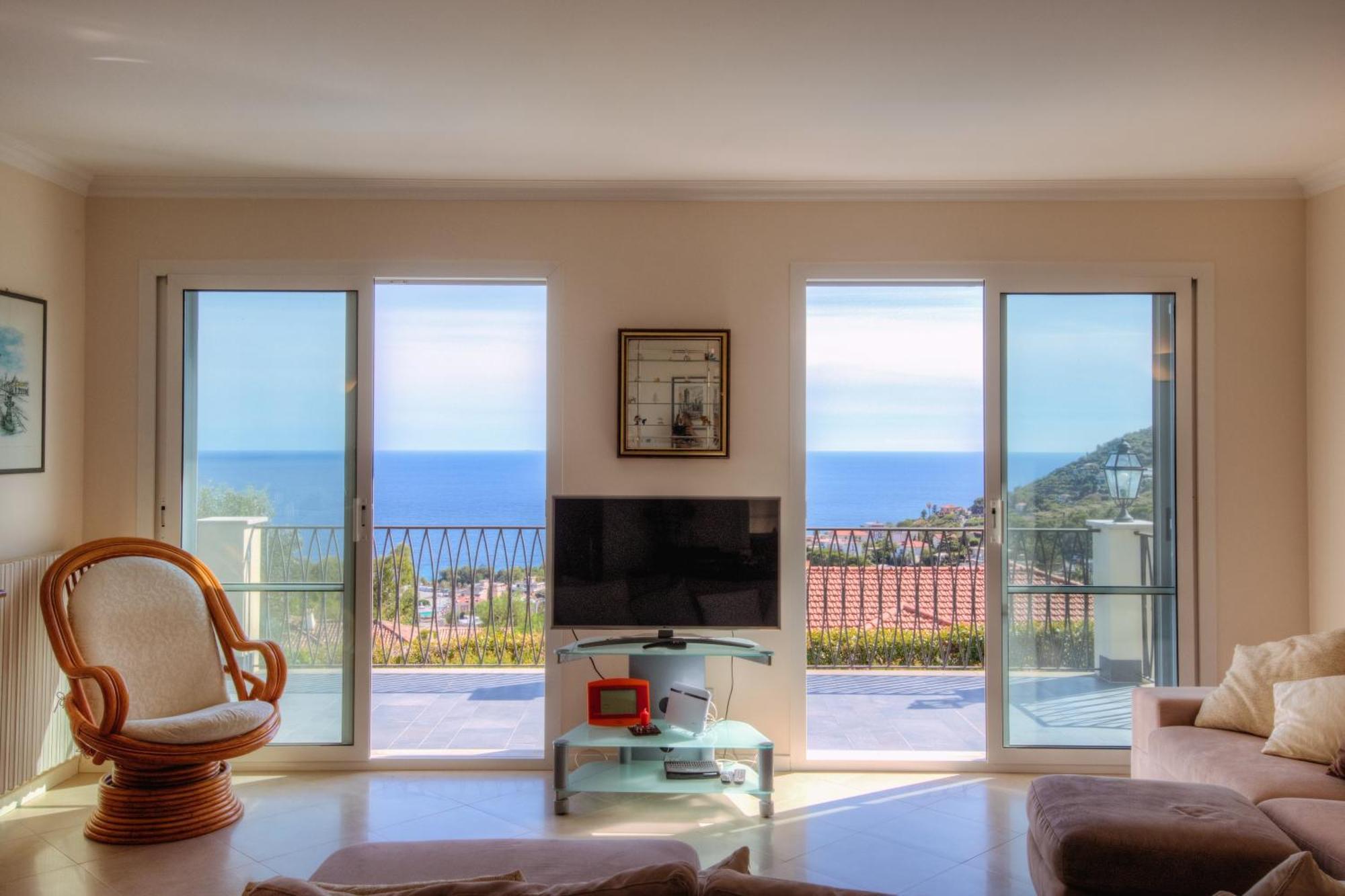 Villa Lucia Riviera Dei Fiori Pool - Happy Rentals サンレモ エクステリア 写真