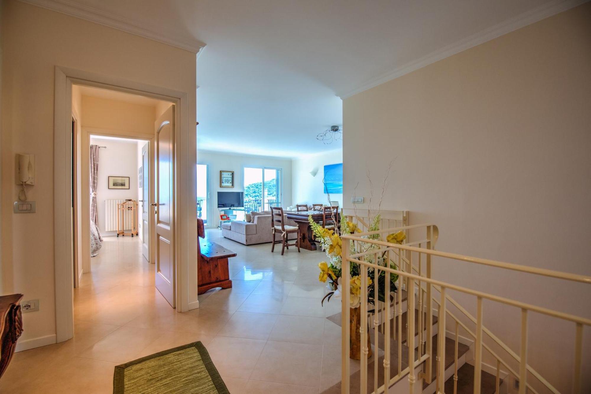 Villa Lucia Riviera Dei Fiori Pool - Happy Rentals サンレモ エクステリア 写真