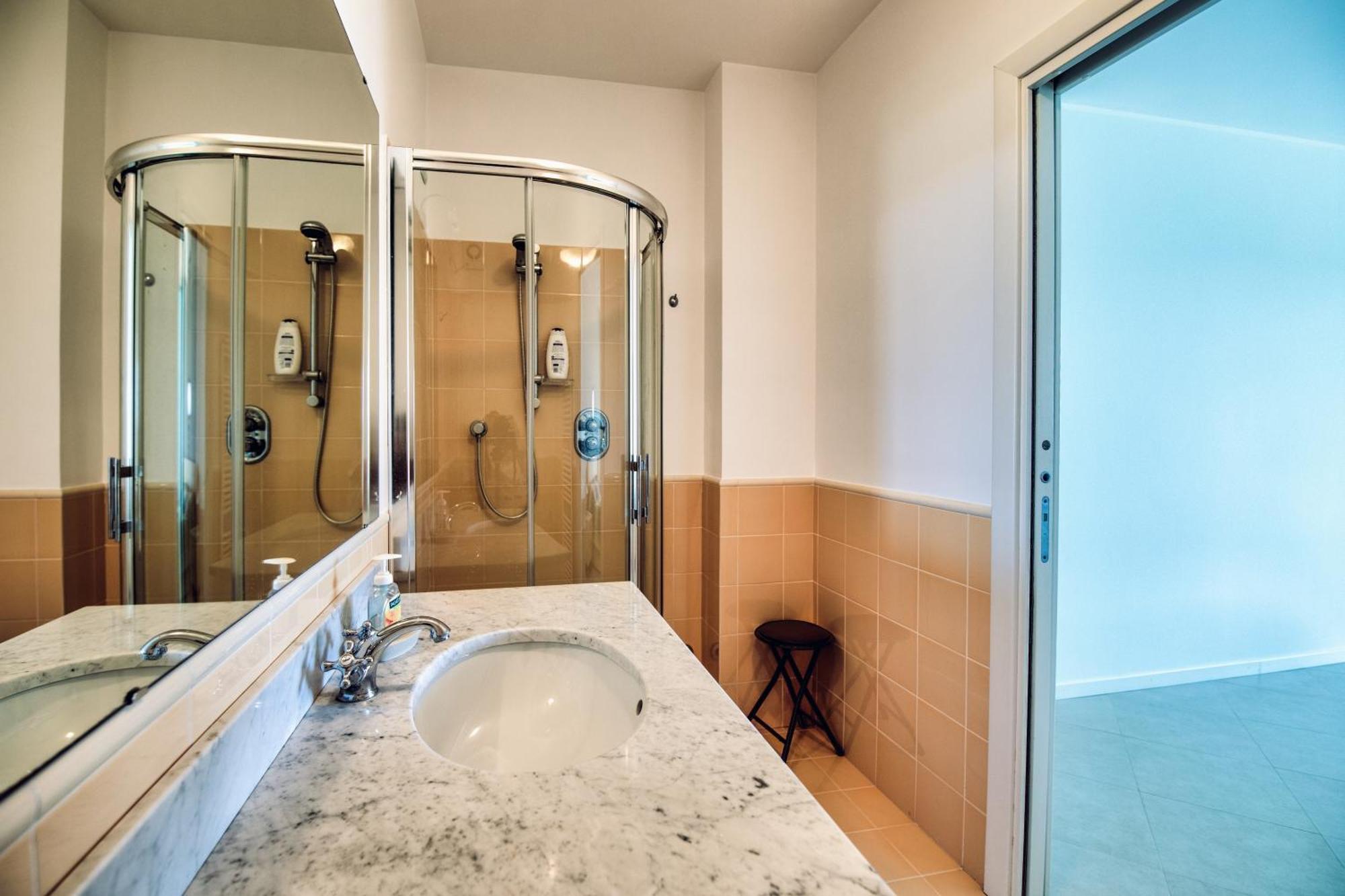 Villa Lucia Riviera Dei Fiori Pool - Happy Rentals サンレモ エクステリア 写真